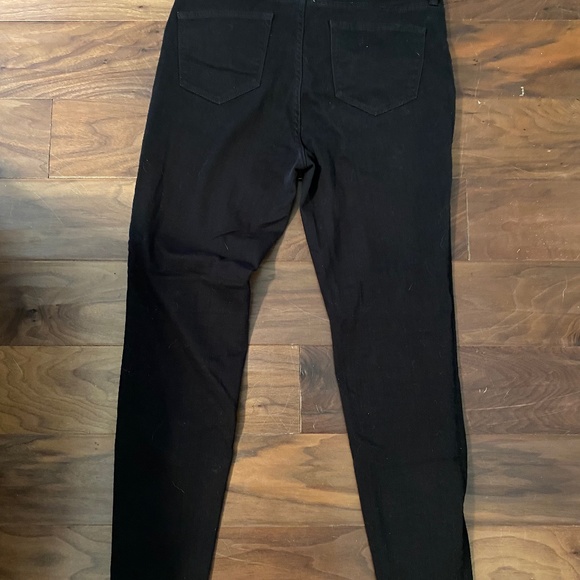 Jeans - Picture 2 of 2